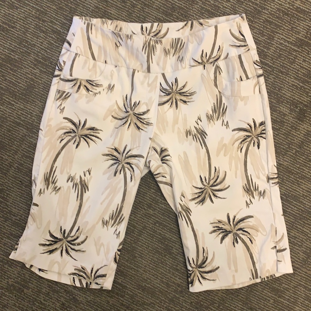 Lulu-B Bermuda Shorts womens size 6 white brown